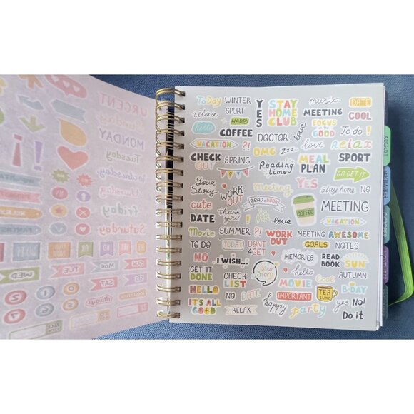 17 Month Planner JUNGLE ANIMALS Aug 25-Dec 2026 Weekly Planning Note Page Gift - Picture 4 of 15